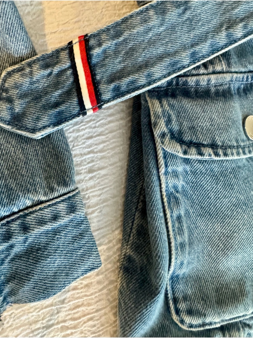 Tommy Hilfiger Light Blue Denim Utility Jacket with Belt - Picture 5 of 8